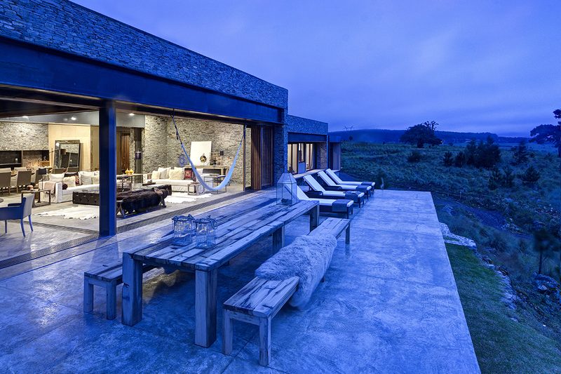 Casa BS Tapalpa / Elías Rizo Arquitectos