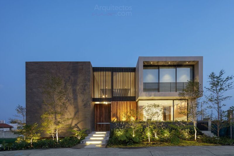 Casa Dos / Hernández Silva Arquitectos
