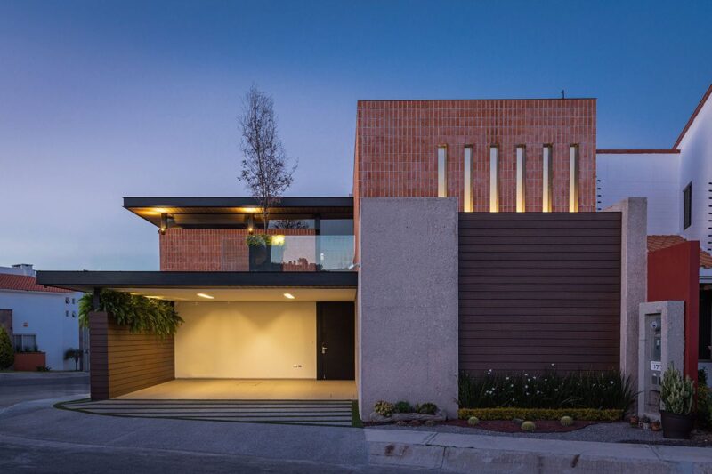 Casa FM / De Luna + De Luna Arquitectos