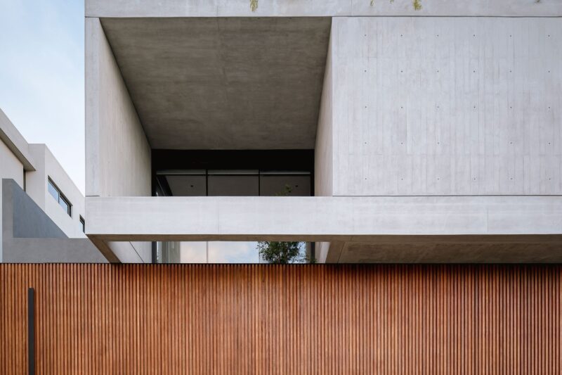 Casa GDL 3 / Ezequiel Farca Studio