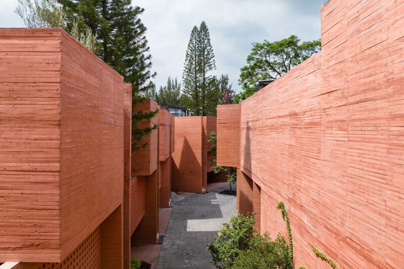 Real de los Reyes / Miguel de la Torre Arquitectos