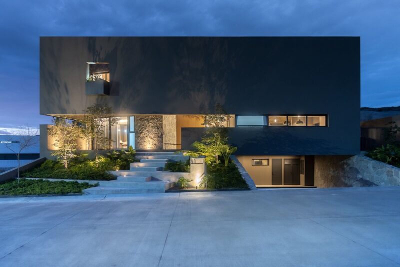 Casa Luna Negra / Lassala + Orozco